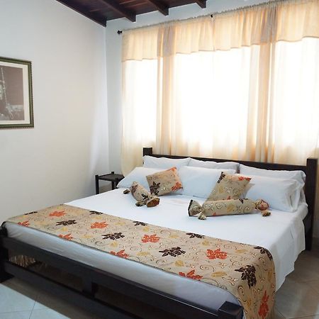 Hotel Esmeralda 산힐 외부 사진