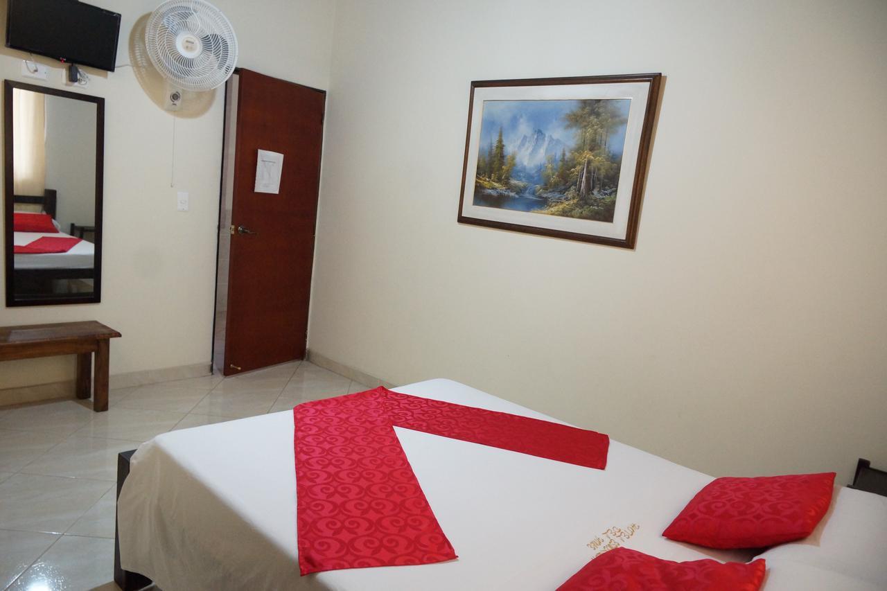 Hotel Esmeralda 산힐 외부 사진